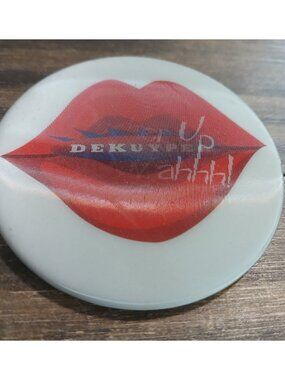 Dekuyper Pucker Up Pin Quality Schnapps Cocktail Liqueuer Brandy Lenticular Vtg